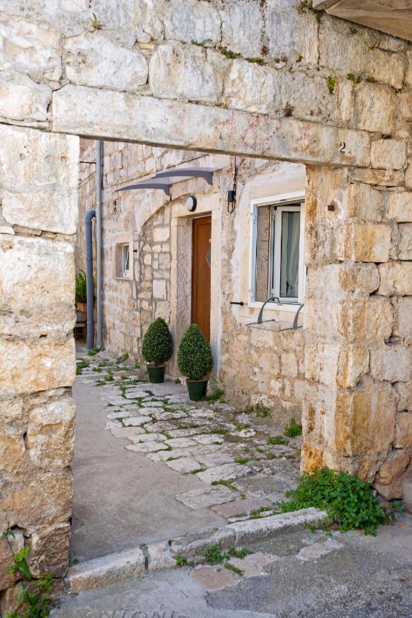 Apartment And Studios Happy Place Hvar Town Exterior photo