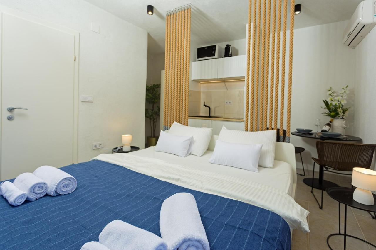 Apartment And Studios Happy Place Hvar Town Exterior photo