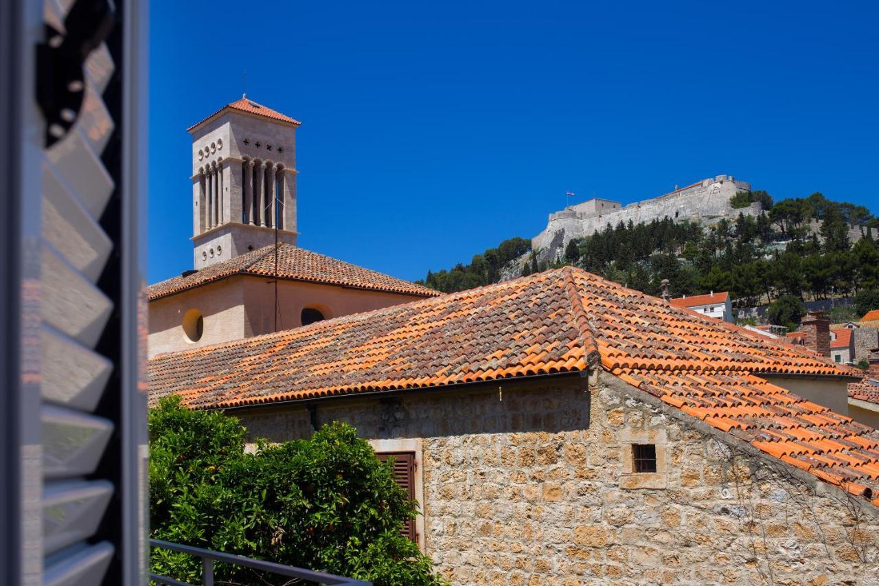 Apartment And Studios Happy Place Hvar Town Exterior photo