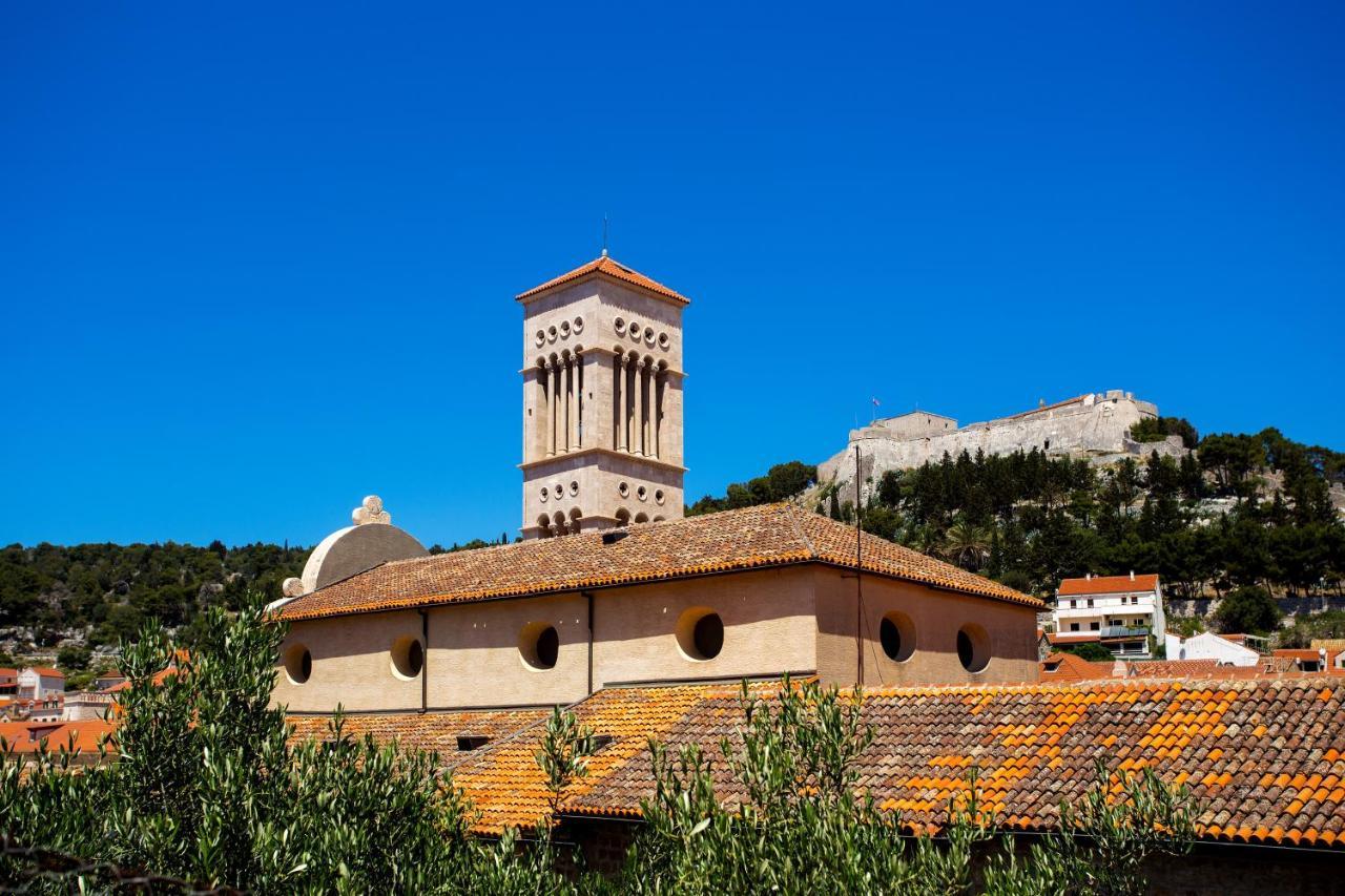 Apartment And Studios Happy Place Hvar Town Exterior photo