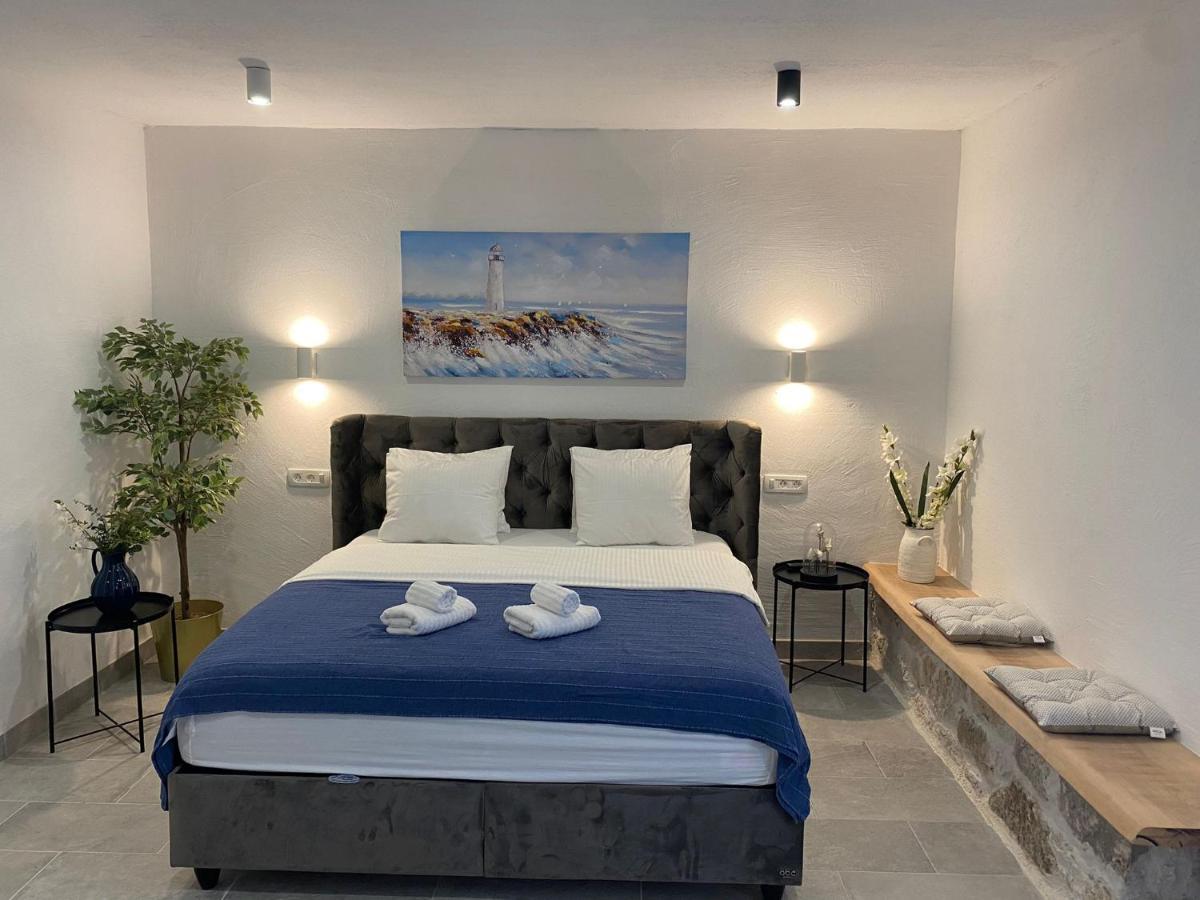 Apartment And Studios Happy Place Hvar Town Exterior photo