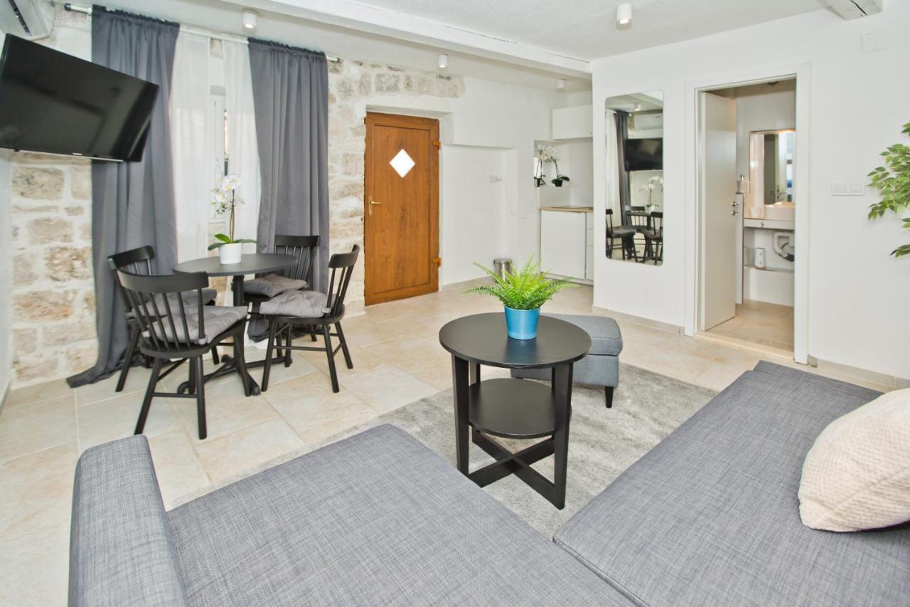 Apartment And Studios Happy Place Hvar Town Exterior photo