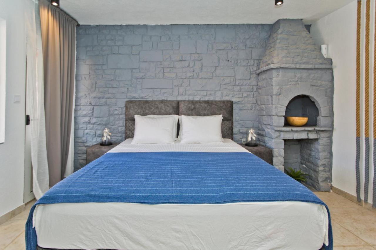 Apartment And Studios Happy Place Hvar Town Exterior photo